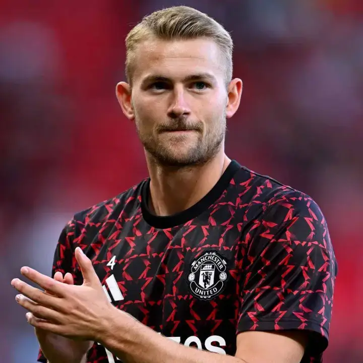 De Ligt Panen Pujian: Bek MU Ini Jadi Sosok yang Solid di Lini Belakang