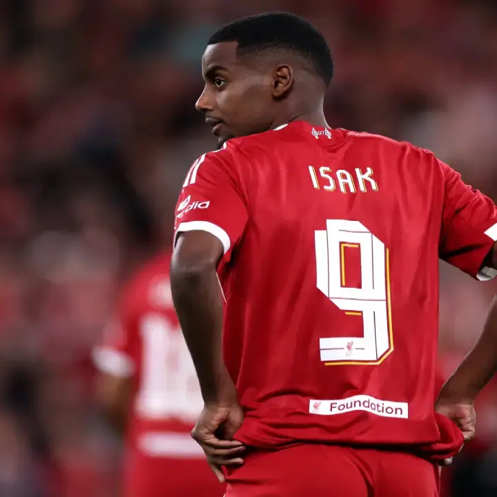 Eks Striker Timnas Inggris Nilai Alexander Isak Jadi Biang Turunnya Performa Liverpool