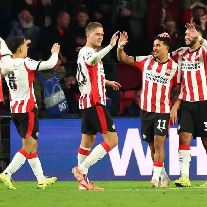 Hasil Mengejutkan! PSV Hancurkan Napoli 6-2 di Liga Champions