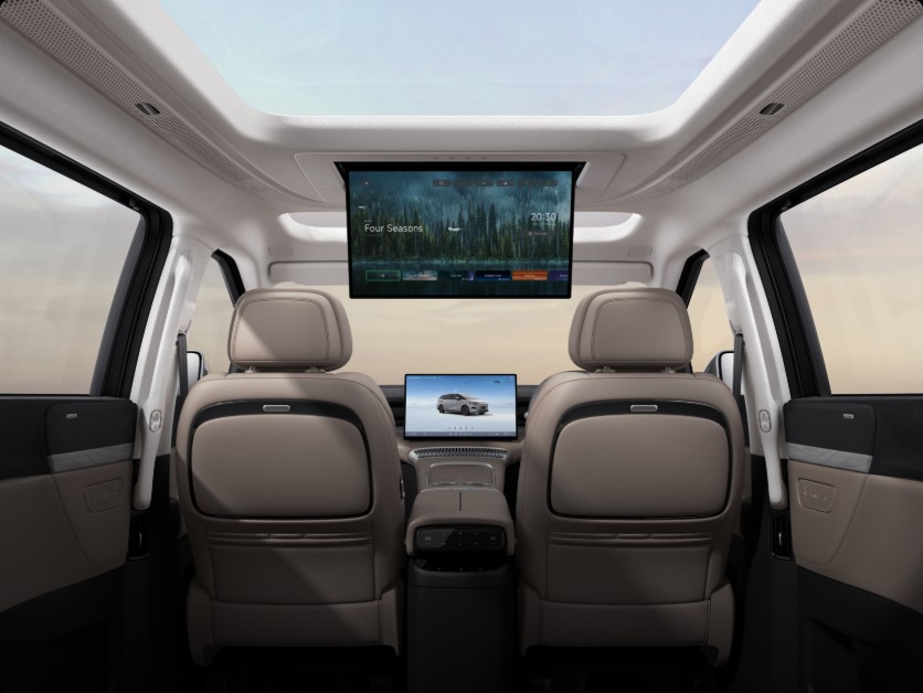 Interior Xpeng X9