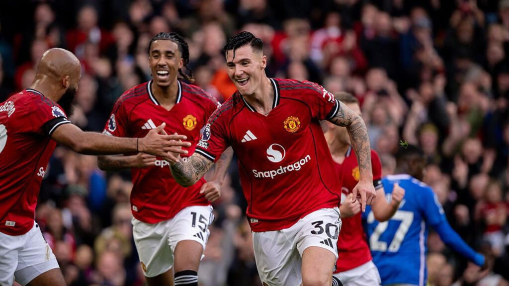 Mu Unggul 2 0 Atas Sunderland Di Babak Pertama Liga Inggris