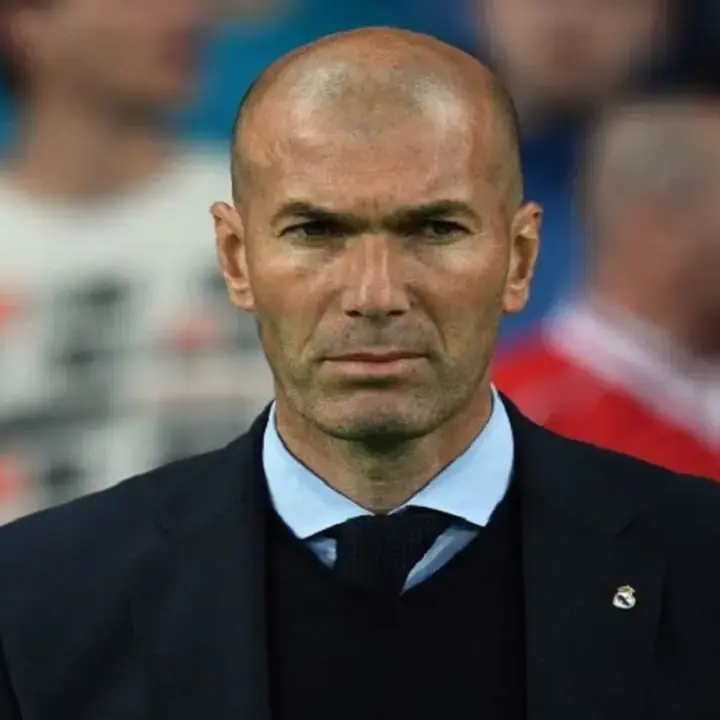 Zinedine Zidane Siap Kembali Melatih, Bocorkan Dua Tim yang Menarik Minatnya