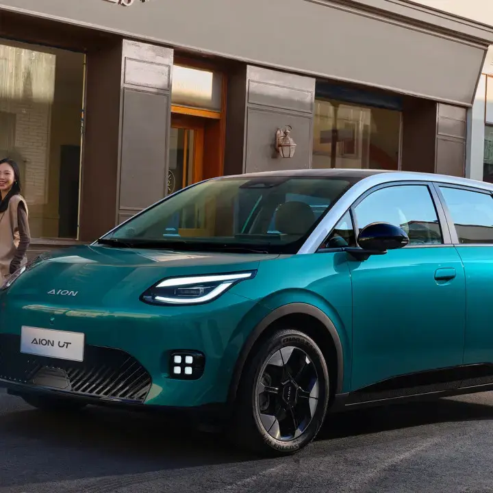 AION UT Jadi Sorotan GIIAS Bandung 2025, Simak Harga dan Spesifikasinya