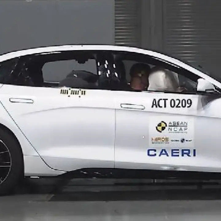 BYD Seal Raih Bintang 5 di Uji Tabrak ASEAN NCAP, Jadi Mobil Listrik Paling Aman di Asia Tenggara