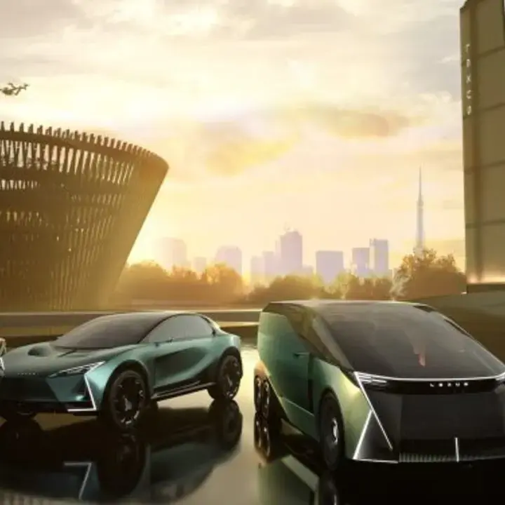 JMS 2025: Lexus Pamer Lima Konsep Futuristis dari Sedan 6-Roda hingga Catamaran Listrik