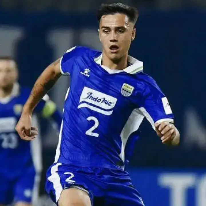 Kritik Penerjemah STY, Pelatih Persib Sebut Eliano Reijnders Rekrutan Terbaik di Musim Ini!