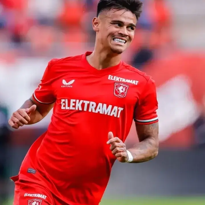 Mees Hilgers Tolak Kontrak FC Twente, Negosiasi Bisa Dibuka Musim Dingin