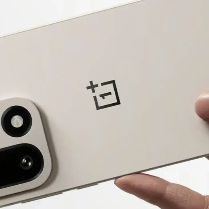 OnePlus 15 Meluncur 27 Oktober, Usung Snapdragon 8 Elite Gen 5 dan layar OLED 165Hz