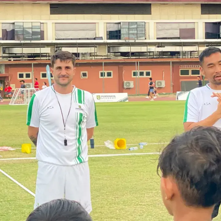 Robertino Pugliara Kembali ke Surabaya Sebagai Football Director Academy