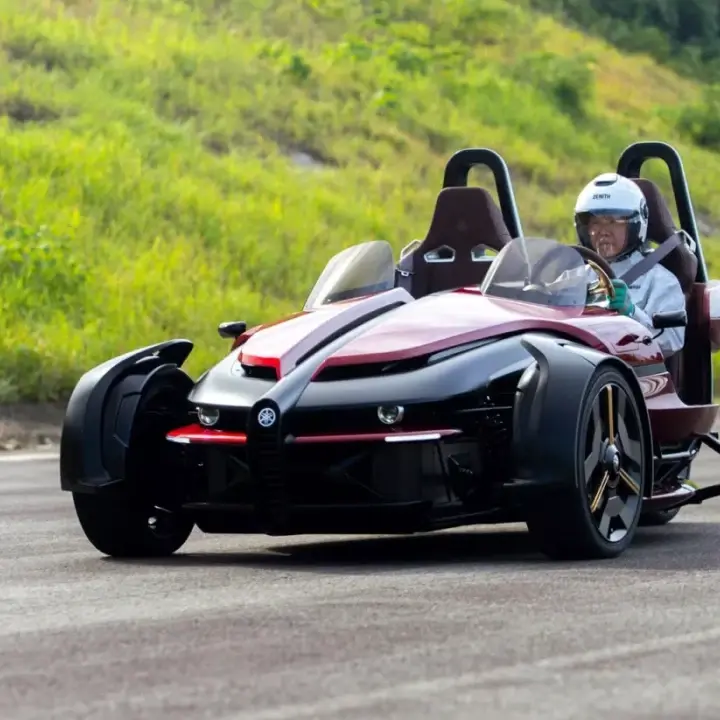 Yamaha Tricera, Motor Listrik Tiga Roda Futuristik yang Bisa Belok Bersamaan!
