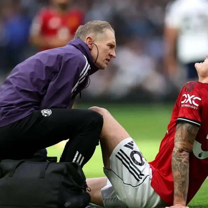 Benjamin Sesko Alami Cedera Lutut dan Dipastikan Absen Satu Bulan dari Skuad Manchester United