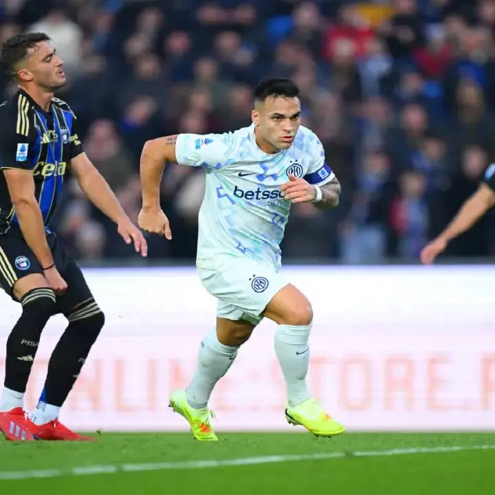 Brace Lautaro Martinez Antar Inter Milan Menang 2-0 Atas Pisa di Serie A