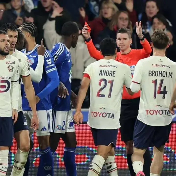 Kartu Merah Calvin Verdonk Warnai Kekalahan Lille dari Strasbourg 0-2 di Liga Prancis