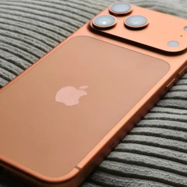 Bocoran iPhone 18 Pro: Apertur Variabel dan Belakang Tembus Pandang
