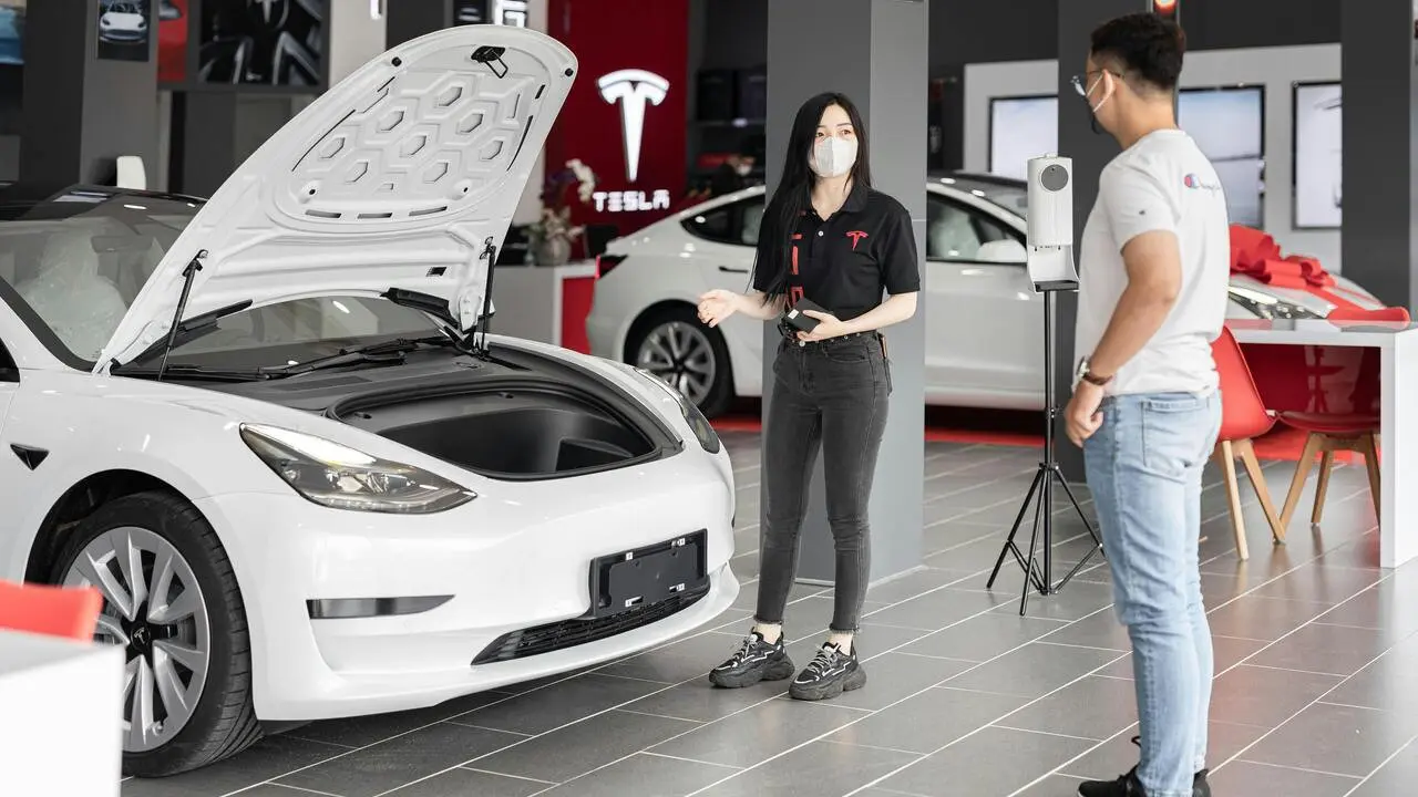 China Pangkas Subsidi Mobil Listrik Mulai 2026 Dealer Catat Lonjakan Pembelian 1