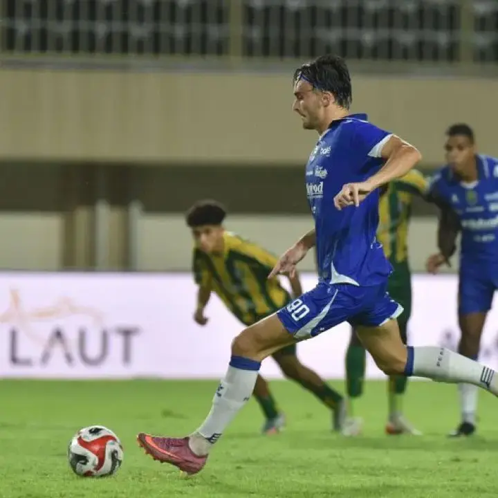 Nasib Peringkat Negara ‘di Pundak’ Persib & Dewa, Media Asing Soroti Kans Indonesia Salip Hong Kong