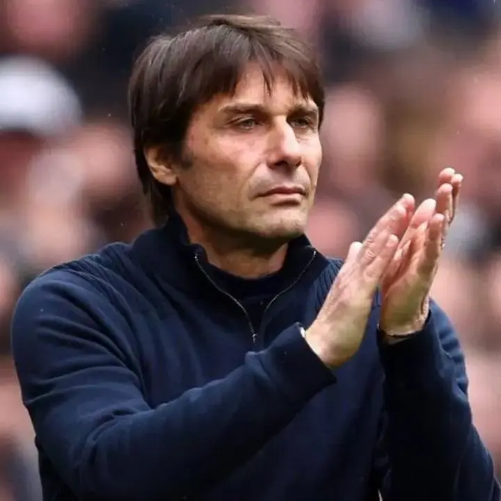 Antonio Conte Puji Mental Baja Napoli Setelah Kalahkan AS Roma di Tengah Krisis Cedera