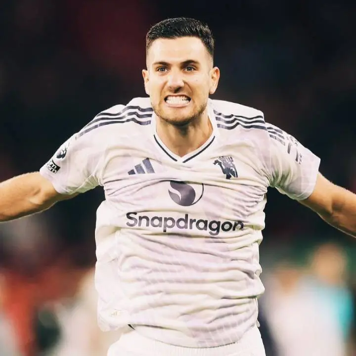 Diogo Dalot Bangga Cetak 150 Penampilan di Liga Inggris, Tegaskan Selalu Nikmati Kariernya di MU