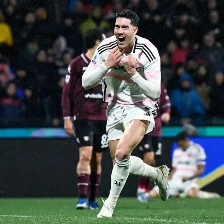 Kabar Buruk Bagi Juventus, Dusan Vlahovic Cedera dan Harus Absen Saat Hadapi Napoli dan AS Roma