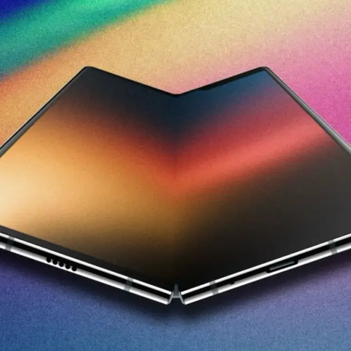 Apple Dikabarkan Bakal Luncurkan iPhone Fold Bebas Lipatan di 2026, Ini Bocorannya