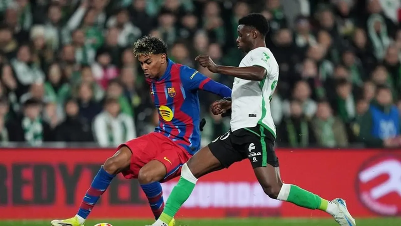Hansi Flick Puji Barcelona Tampil Rendah Hati dan Serius untuk Kalahkan Racing Santander