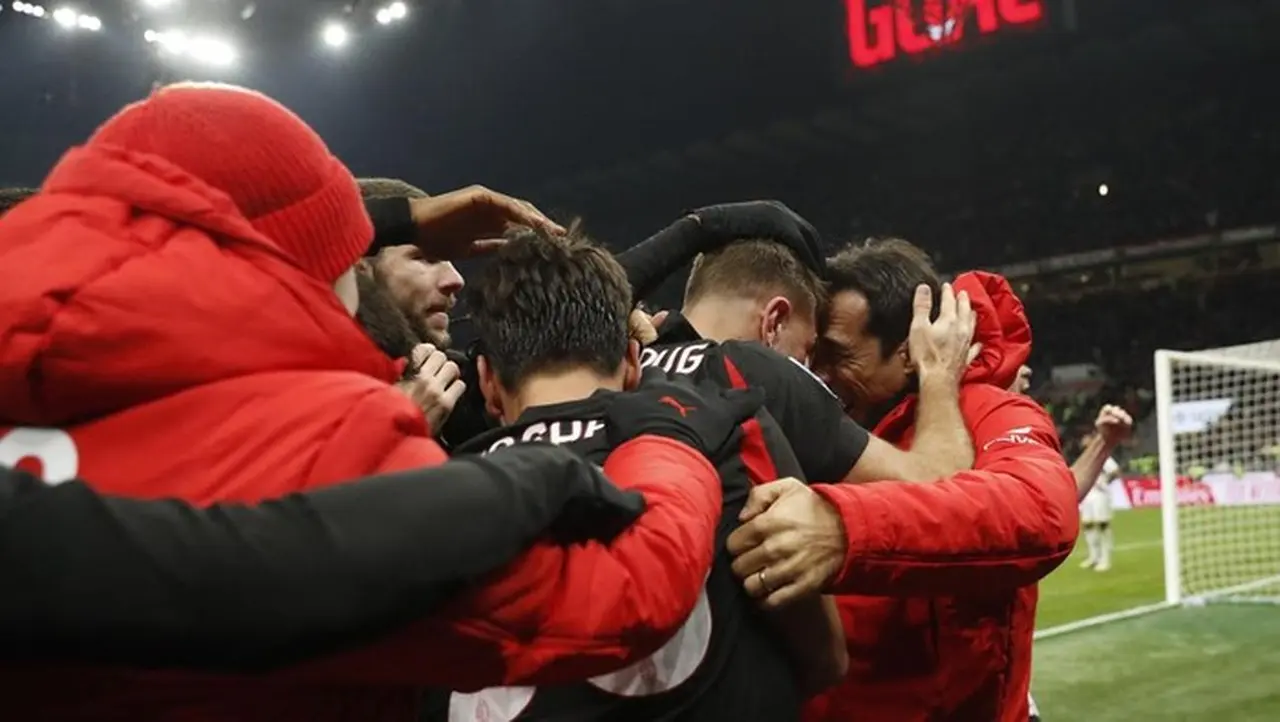 Klasemen Liga Italia: AC Milan Tempel Ketat Inter Milan di Puncak