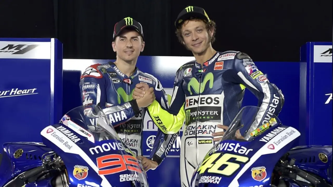 Lorenzo Blak Blakan Valentino Rossi Kembali Ke Yamaha Pada 2013 Bukan Lagi Sebagai Raja