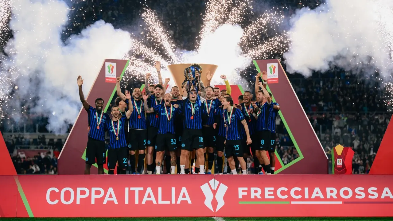 Inter Milan Juara Piala Italia usai Kalahkan Lazio, Jadi Double Domestik untuk Cristian Chivu di Musim Pertamanya Bersama Nerazzurri