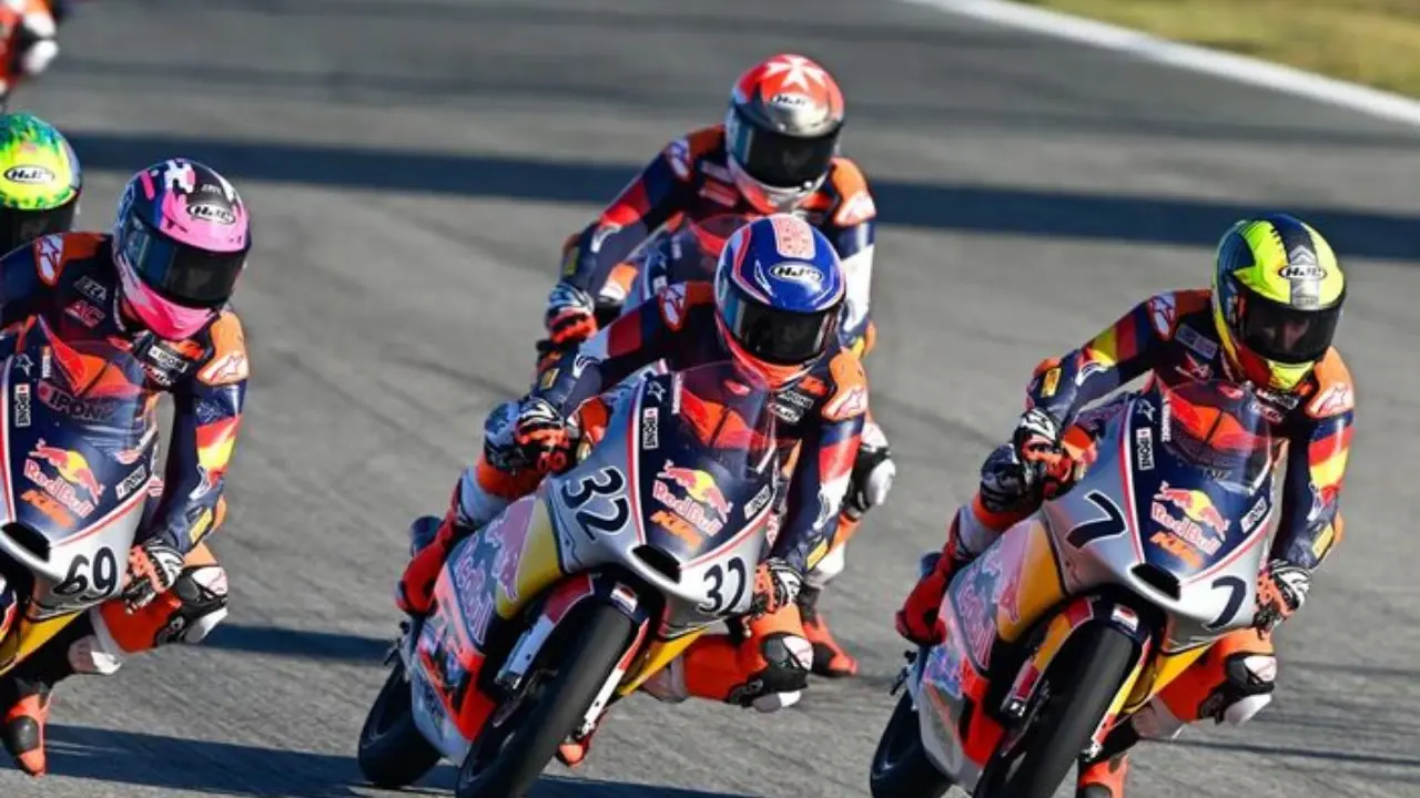 Update Klasemen Red Bull Motogp Rookies Cup Perjuangan Heroik Kiandra Ramadhipa Berbuah Posisi 3