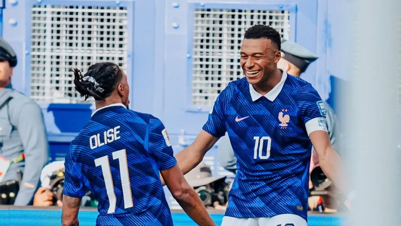 Mbapp Dua Gol Bawa Prancis Menang 3 0 Atas Swedia Cetak Rekor Piala Dunia