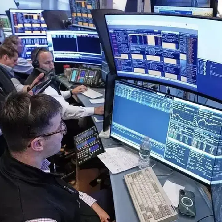 Dow Jones Menguat Didorong Saham Chip, Wall Street Akhiri Pelemahan