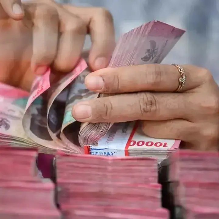 Gubernur BI Mengundurkan Diri, Rupiah Tertekan di Level Rp 18.000