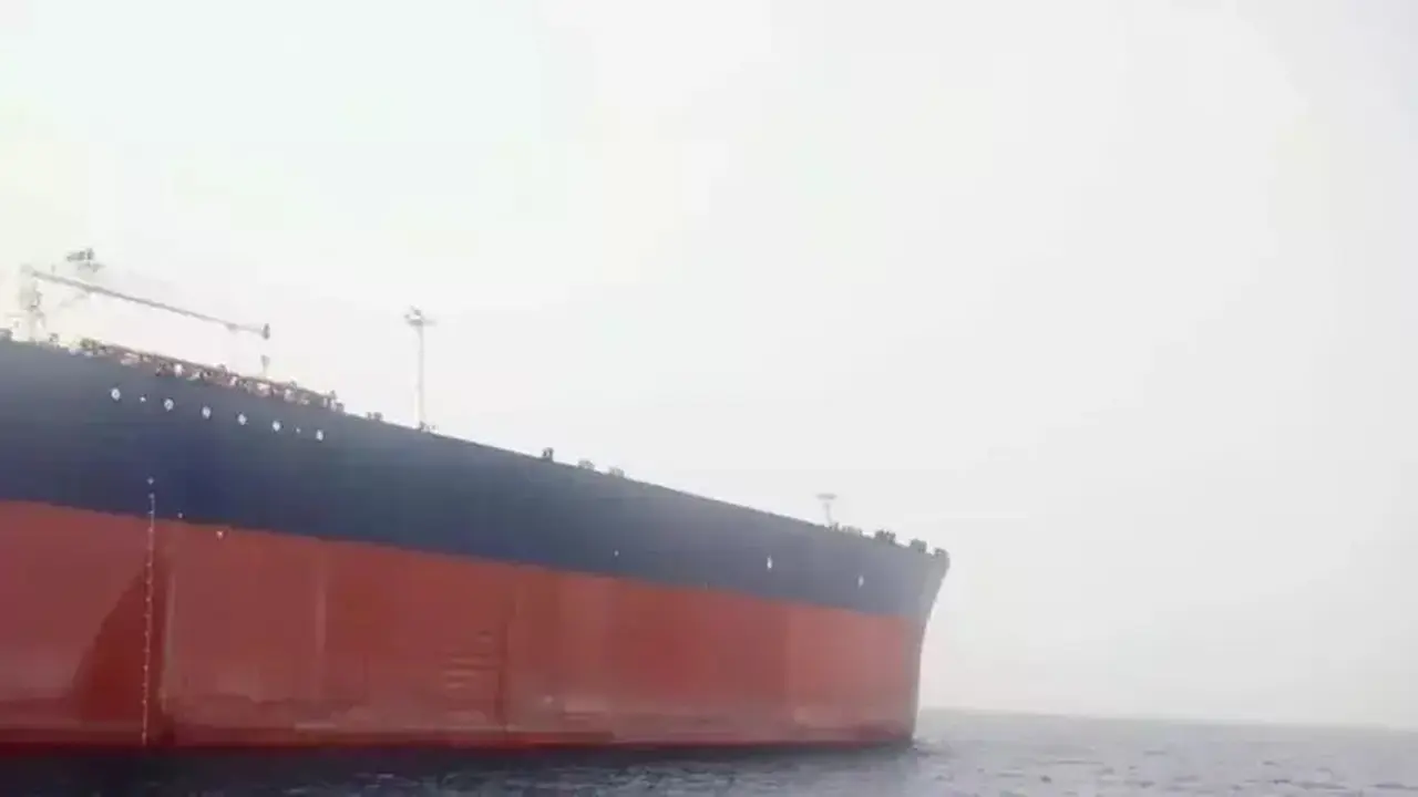 Houthi Serang Tanker Saudi di Laut Merah, Picu Kekhawatiran Krisis Energi Global