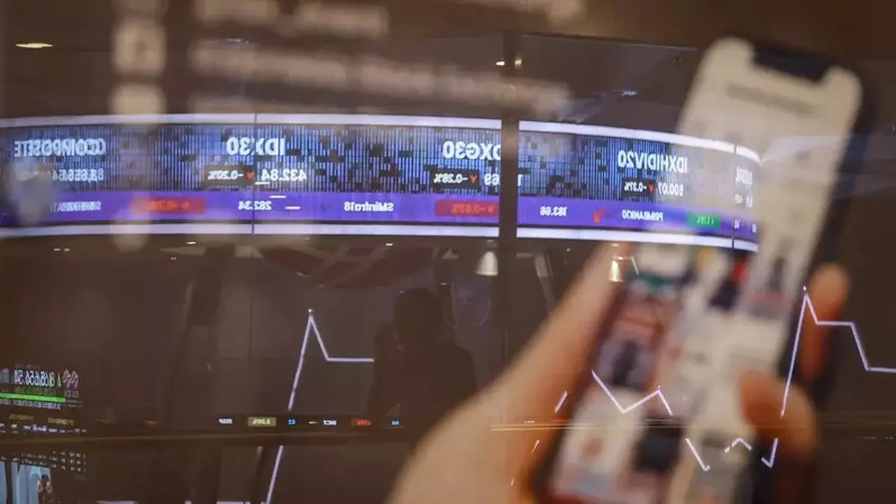 IHSG Diperkirakan Berkonsolidasi, MNC dan Phintraco Beri Sinyal dan Rekomendasi Saham