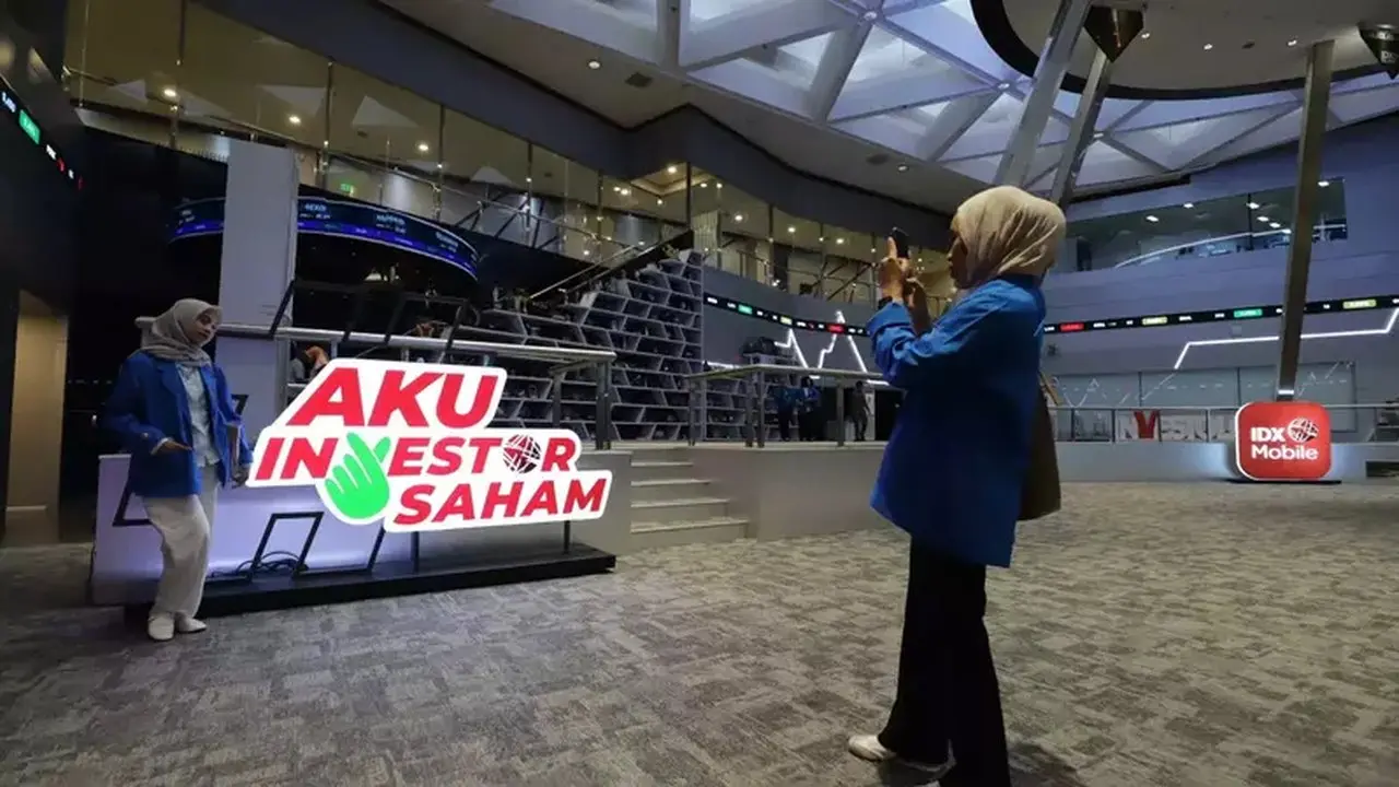 IHSG Ditutup Menguat Tipis, Ketegangan Timur Tengah Bikin Investor Waspada
