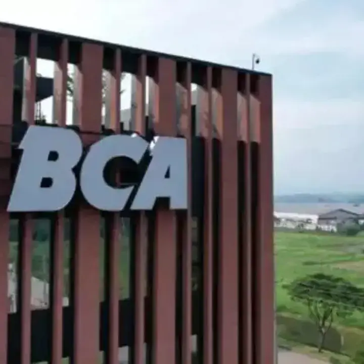 Investor Asing Terus Borong Saham BBCA, Target Harga Rp 8.075