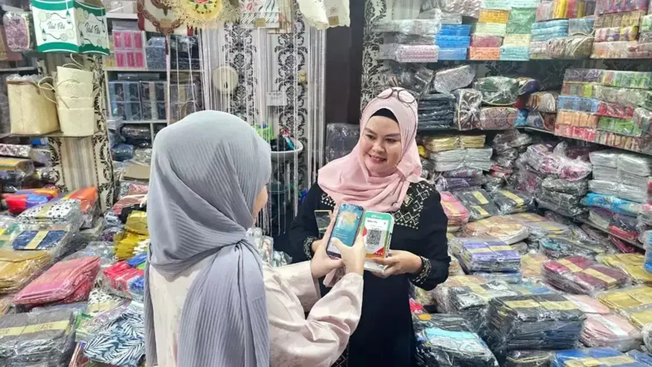 Kisah Alfriandra Souvenir: UMKM Bertahan 3 Dekade Bersama BSI