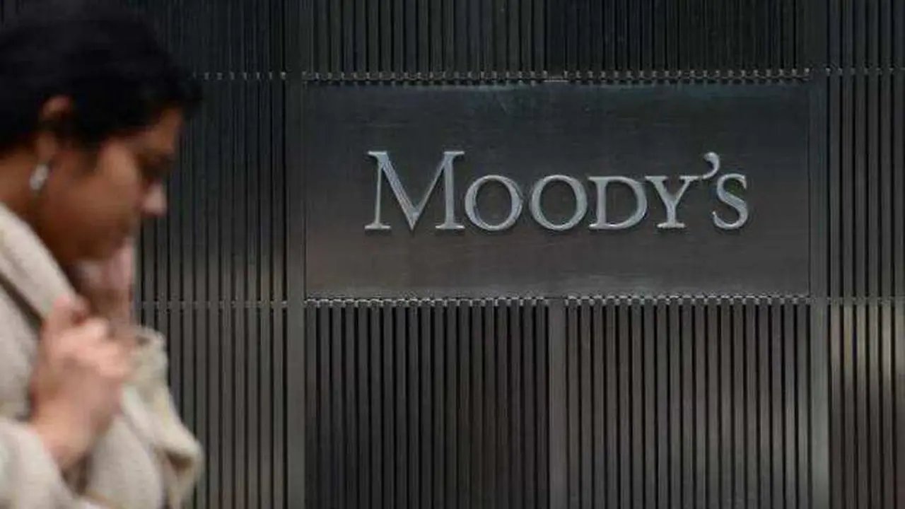 Moody's Pertahankan Outlook Negatif Obligasi Global Danantara, Premi Risiko Mengintai