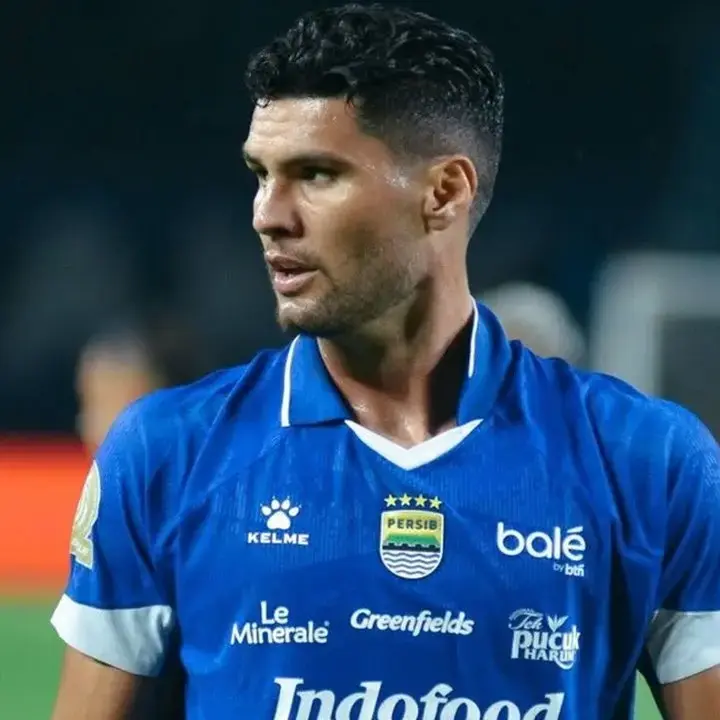 Persib Perpanjang Kontrak Julio Cesar Untuk Musim 2026/2027