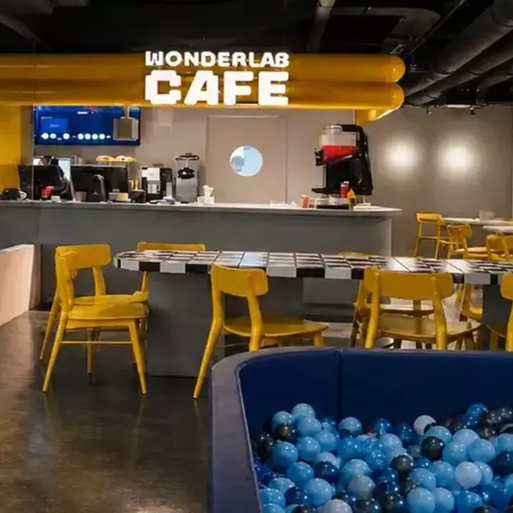 Propan Raya Semarakkan Wonderlab dengan Cat Ramah Lingkungan
