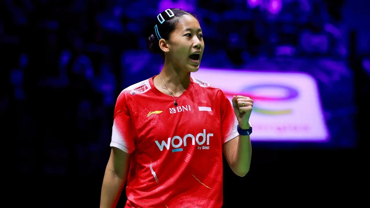 Putri KW kalah dari Akane di semifinal Japan Open.