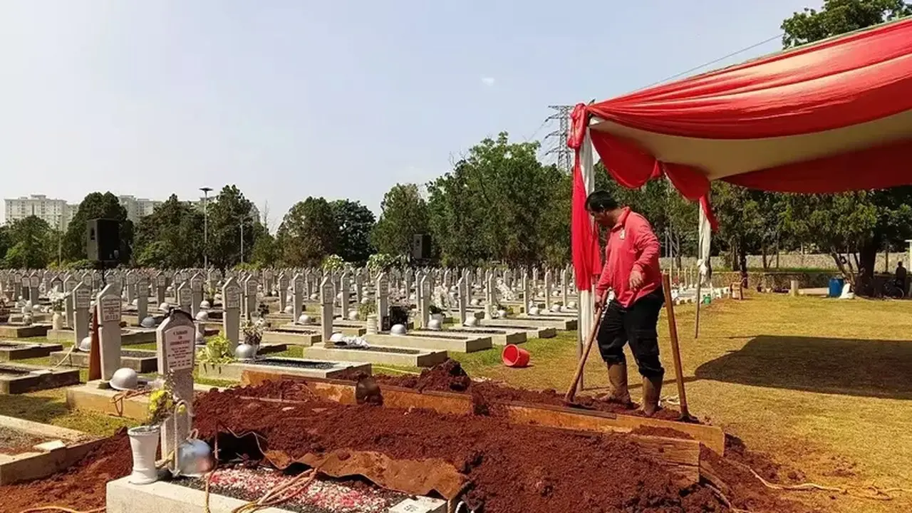 Rachmat Gobel Dimakamkan di TMP Kalibata, Pelayat dan Protokoler Siaga