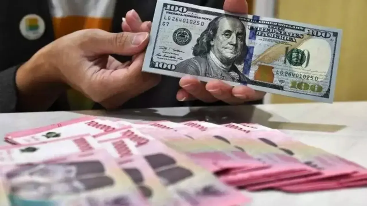 Rupiah Melemah, Kurs Dolar Diempat Bank Besar Pada Selasa 14 Juli 2026