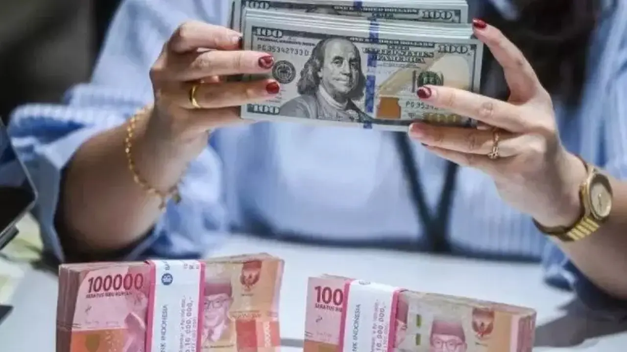 Rupiah Menguat ke Rp 17.921 per Dolar AS di Akhir Perdagangan Jumat