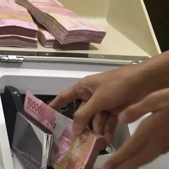 Rupiah Menguat ke Rp18.091 Meski Tekanan Geopolitik dan Energi Mengintai