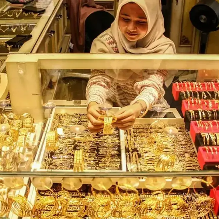 Update Harga Emas Perhiasan Selasa 14 Juli 2026: Mayoritas Turun