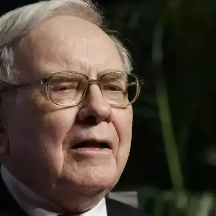Warren Buffett Peringatkan Investor soal Spekulasi dan ‘Demam’ AI